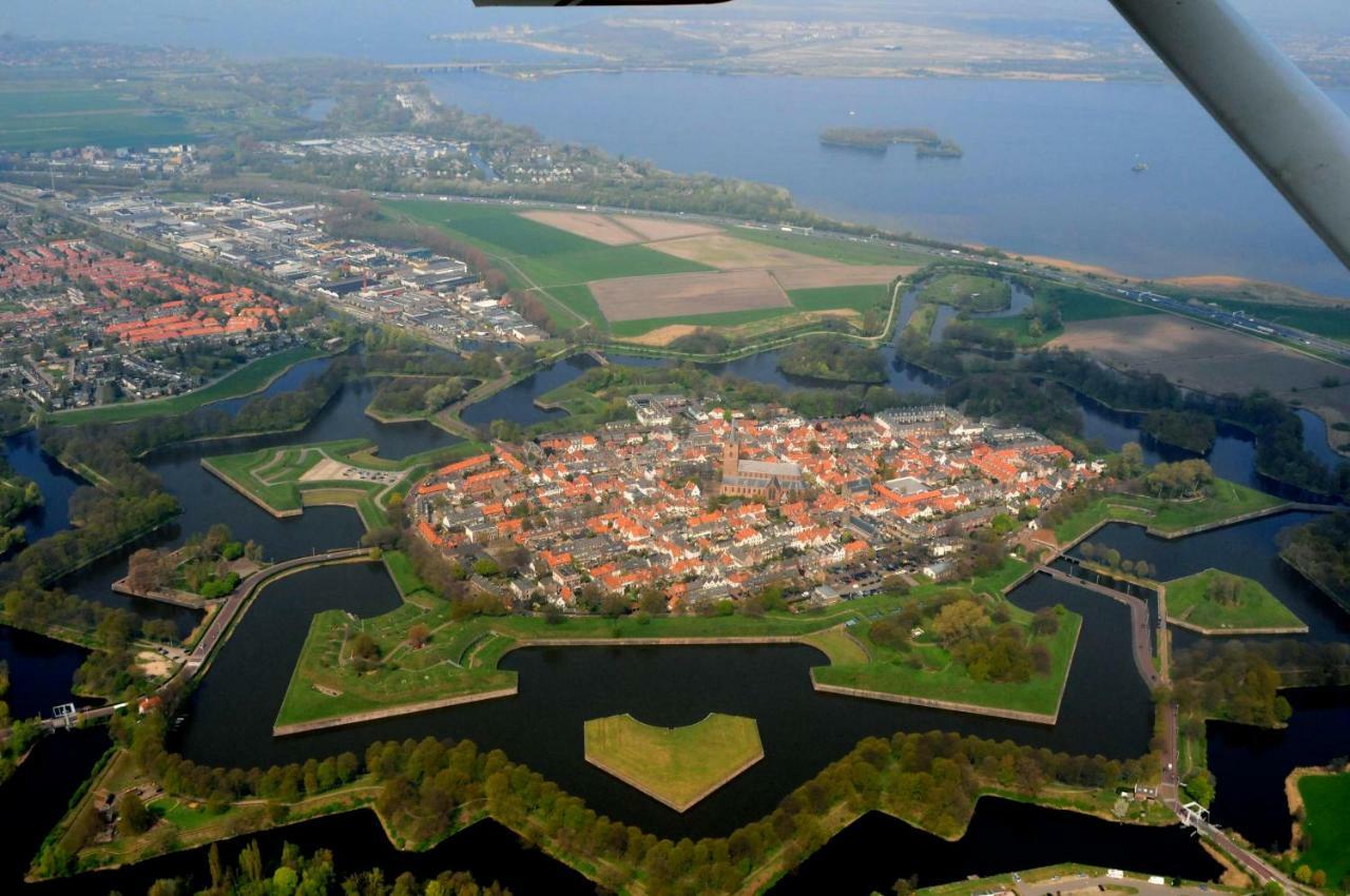 Room One-Twenty-One Naarden Exterior photo